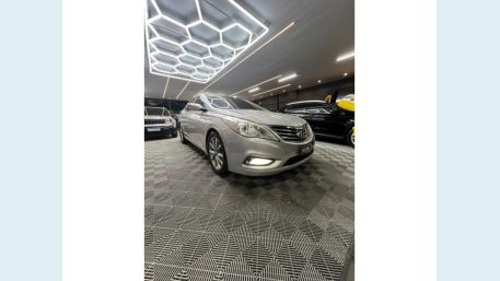 HYUNDAI AZERA