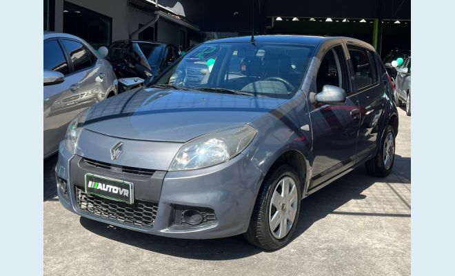RENAULT SANDERO