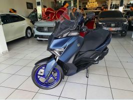 YAMAHA XMAX ABS