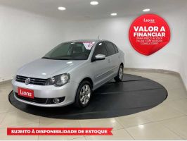 VOLKSWAGEN POLO SEDAN