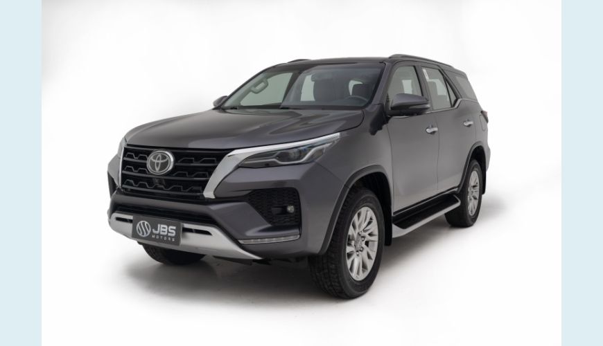 TOYOTA HILUX SW4 2.8 D-4D TURBO DIESEL SRX 7L 4X4 AUT. - CINZA - 2022 Foto 1 (Grande)