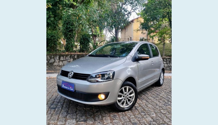 VOLKSWAGEN FOX I-TREND 1.6 MANUAL - PRATA - 2014 Foto 1 (Grande)