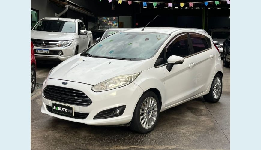 FORD FIESTA TIT./TIT.PLUS 1.6 16V FLEX AUT. - BRANCO - 2015 Foto 1 (Grande)