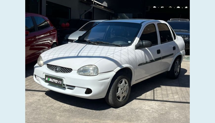 CHEVROLET CORSA SED.WIND 1.0/MILLENIUM/CLASSIC VHC - BRANCO - 2001 Foto 1 (Grande)