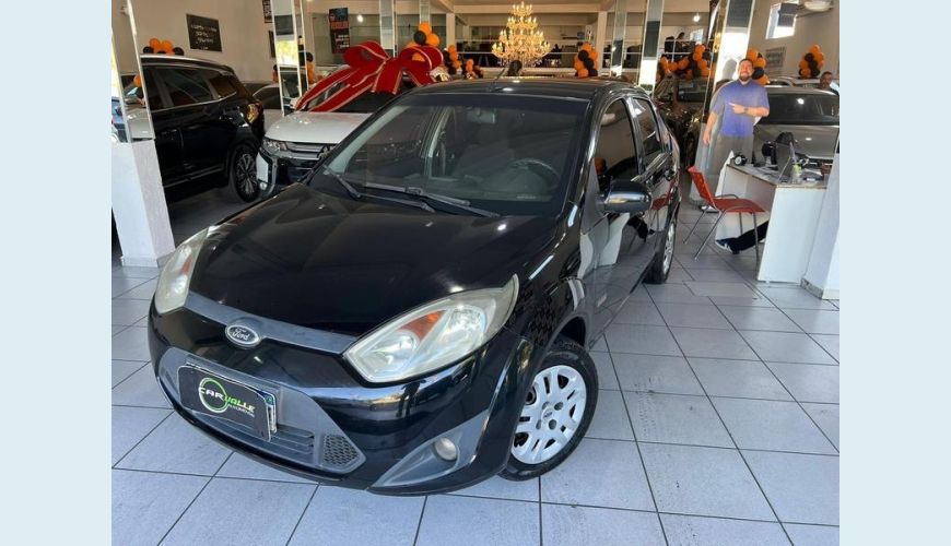 FORD FIESTA 1.6 8V FLEX - PRETO - 2014 Foto 1 (Grande)