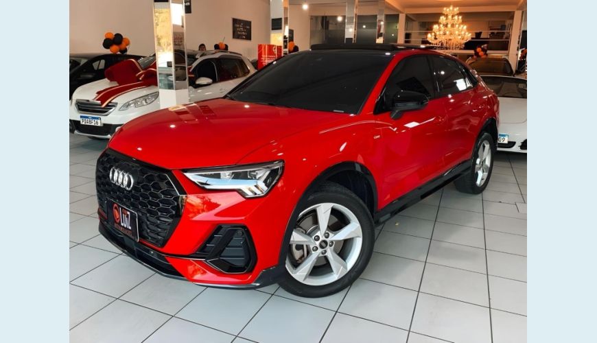 AUDI Q3 SPORTBACK TFSI PERFORMANCE BLACK QUATTRO - VERMELHO - 2023 Foto 1 (Grande)