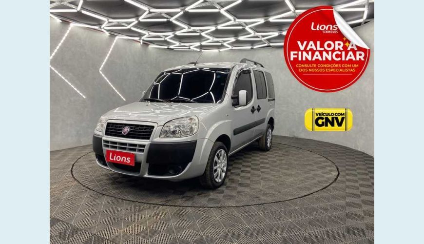 FIAT DOBLO ESSENCE 1.8 5L FLEX - PRATA - 2018 Foto 1 (Grande)