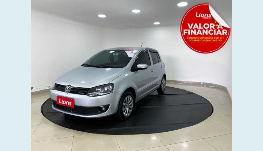 VOLKSWAGEN FOX 1.0 TEC BLUEMOTION FLEX 2P - PRATA - 2014 Foto 1 (Grande)