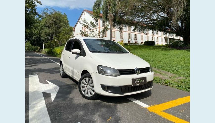 VOLKSWAGEN FOX 1.0 8V (G2) 4P - BRANCO - 2014 Foto 1 (Grande)