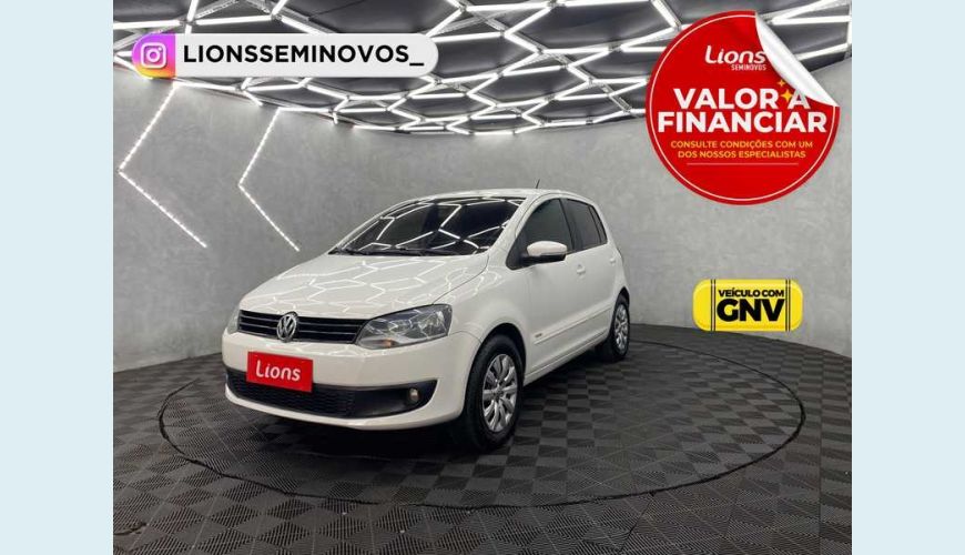 VOLKSWAGEN FOX VHT 1.6 FLEX MANUAL 4P - BRANCO - 2014 Foto 1 (Grande)