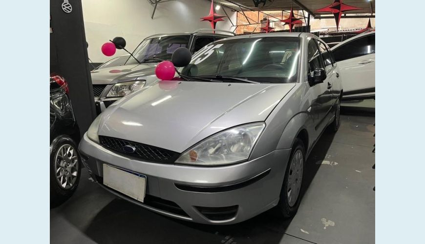 FORD FOCUS 1.6 MANUAL 4P - PRATA - 2005 Foto 1 (Grande)
