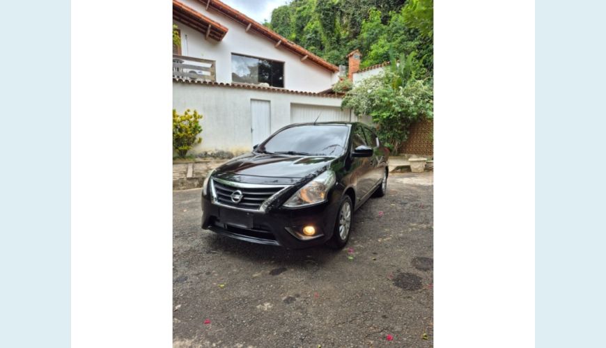 NISSAN VERSA FLEX AUT. 4P - PRETO - 2017 Foto 1 (Grande)