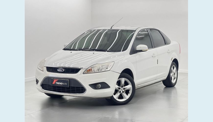 FORD FOCUS 2.0 FLEX MANUAL 4P - BRANCO - 2011 Foto 1 (Grande)