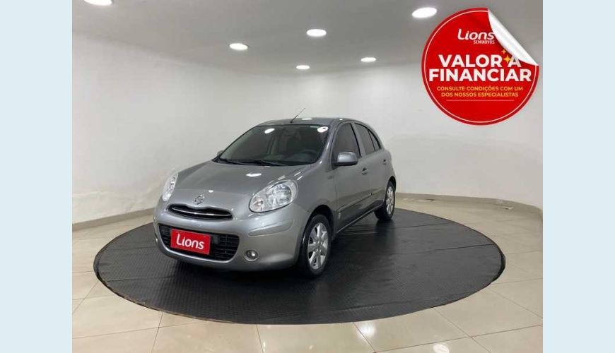 NISSAN MARCH S 1.6 16V FLEX MANUAL 4P - CINZA - 2013 Foto 1 (Grande)