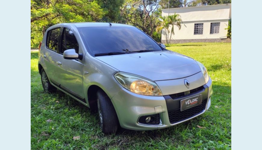 RENAULT SANDERO FLEX MANUAL 4P - PRATA - 2013 Foto 1 (Grande)