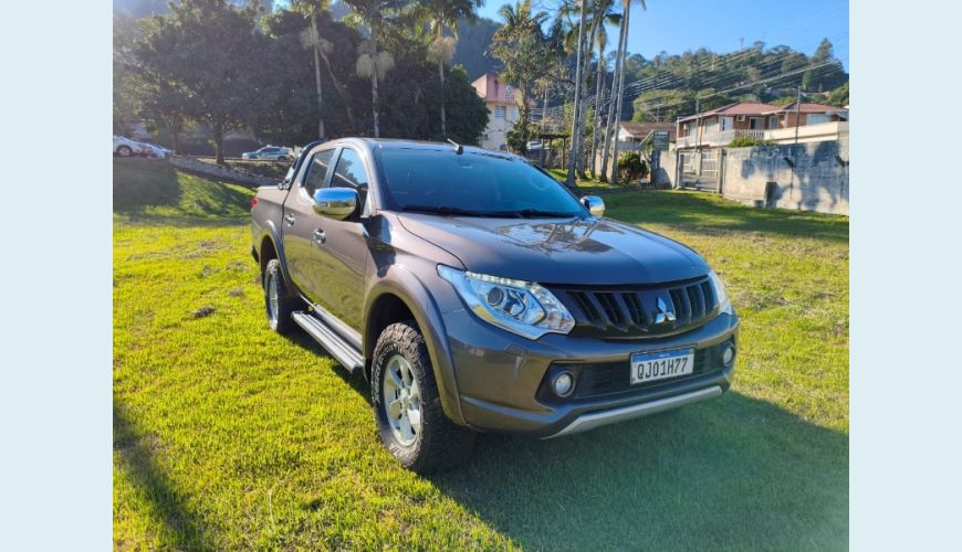 MITSUBISHI L200 SPORT HPE 4X4 2.5 DIESEL AUT. 4P - CHAMPAGNE - 2017 Foto 1 (Grande)
