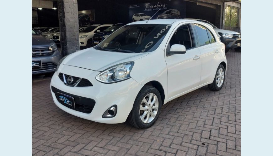 NISSAN MARCH FLEX MANUAL 4P - BRANCO - 2017 Foto 1 (Grande)