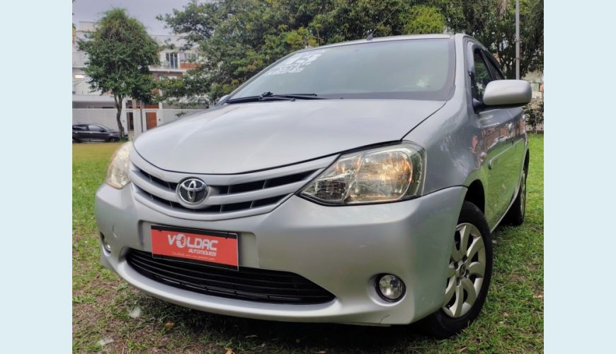 TOYOTA ETIOS FLEX MANUAL 4P - PRATA - 2013 Foto 1 (Grande)