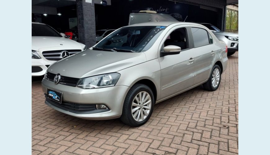 VOLKSWAGEN VOLKSWAGEN VOYAGE FLEX MANUAL 4P - PRATA - 2016 Foto 1 (Grande)
