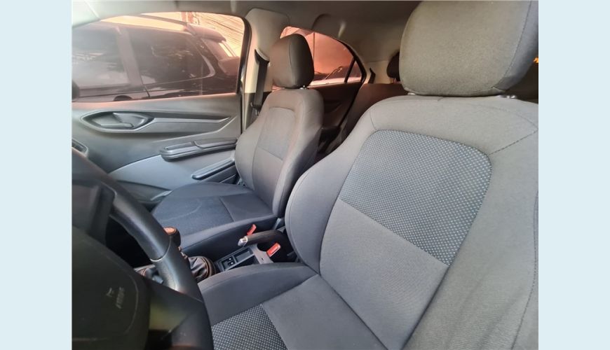CHEVROLET ONIX 1.0 MPFI JOY 8V FLEX 4P MANUAL - PRETO - 2018 Foto 10 (Grande)