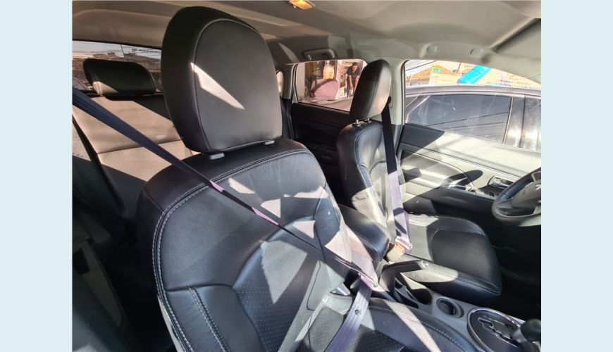 MITSUBISHI ASX 2.0 OUTDOOR 16V 4P AUT. - BRANCO - 2016 Foto 10 (Grande)