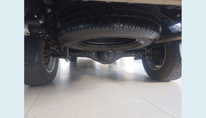 TOYOTA HILUX 2.8 SRV 4X4 CD 16V DIESEL 4P AUT. - BRANCO - 2017 Foto 10 (Grande)