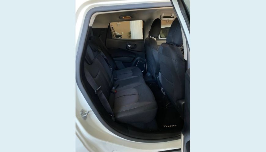 FIAT TORO 2.0 16V TURBO DIESEL VOLCANO 4WD AT9 - BRANCO - 2019 Foto 10 (Grande)