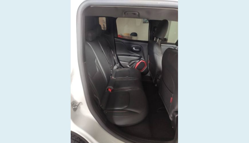 JEEP RENEGADE 2.0 16V TURBO DIESEL TRAILHAWK 4P 4X4 AUT. - BRANCO - 2019 Foto 10 (Grande)