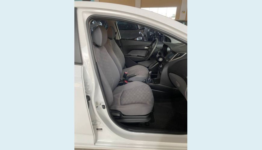 HYUNDAI HB 20S 1.6 COMFORT PLUS 16V FLEX 4P MANUAL - BRANCO - 2019 Foto 10 (Grande)