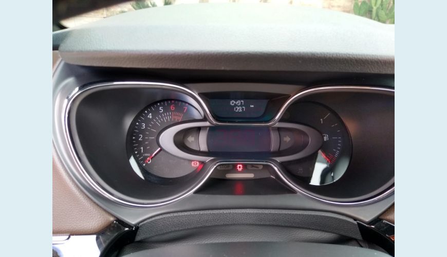 RENAULT CAPTUR ICONIC 1.3 TB 16V FLEX 5P AUT. - CINZA - 2022 Foto 10 (Grande)