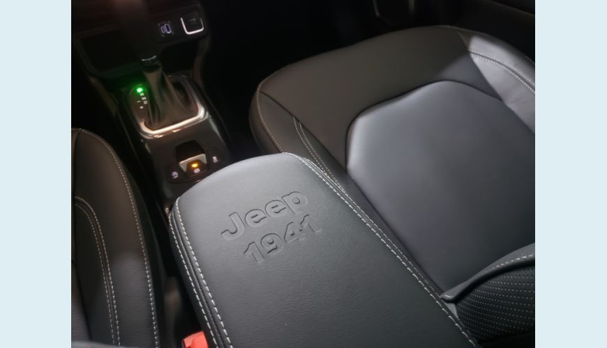 JEEP RENEGADE 1.3 T270 TURBO FLEX LONGITUDE AT6 - CINZA - 2023 Foto 10 (Grande)