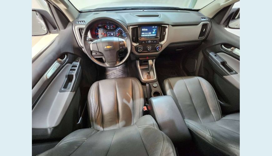 CHEVROLET S-10 2.8 LT 4X4 CD 16V TURBO DIESEL 4P AUT. - PRATA - 2017 Foto 10 (Grande)