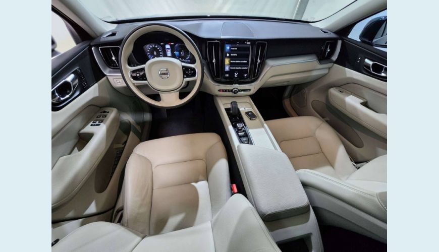 VOLVO XC60 2.0 T8 HYBRID MOMENTUM AWD GEARTRONIC - AZUL - 2020 Foto 10 (Grande)