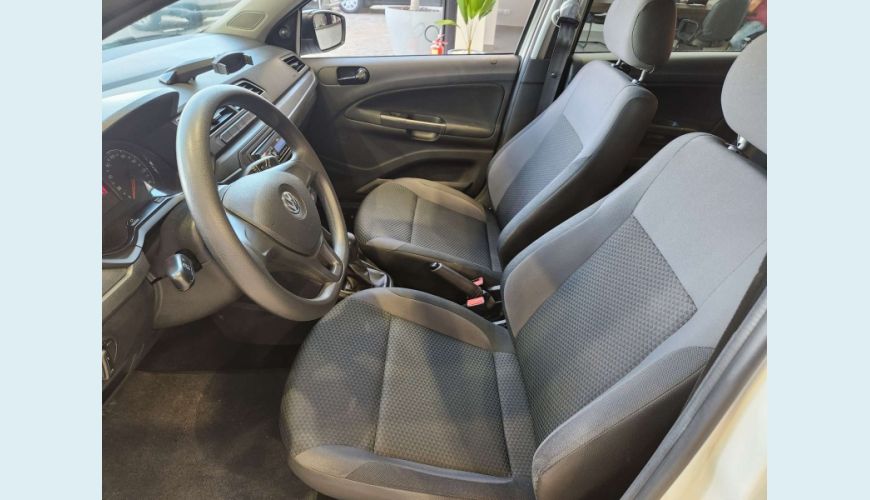VOLKSWAGEN GOL 1.6 MSI TOTALFLEX 4P MANUAL - BRANCO - 2022 Foto 10 (Grande)