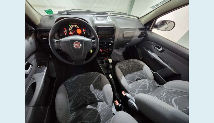 FIAT STRADA 1.4 MPI WORKING CE 8V FLEX 2P MANUAL - BRANCO - 2013 Foto 10 (Grande)