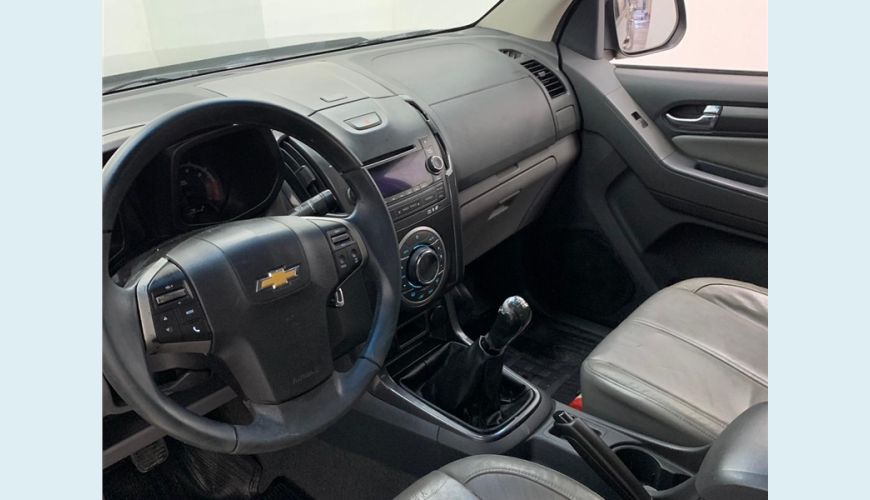 CHEVROLET S-10 2.4 MPFI LTZ 4X2 CD 8V FLEX 4P MANUAL - MARROM - 2013 Foto 10 (Grande)