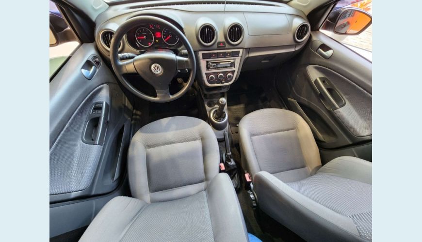 VOLKSWAGEN VOYAGE 1.6 MI TREND 8V FLEX 4P MANUAL - PRETO - 2013 Foto 10 (Grande)
