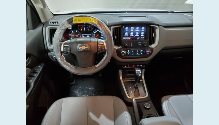 CHEVROLET S-10 2.8 16V TURBO DIESEL LTZ CD 4X4 AUT. - BRANCO - 2024 Foto 10 (Grande)