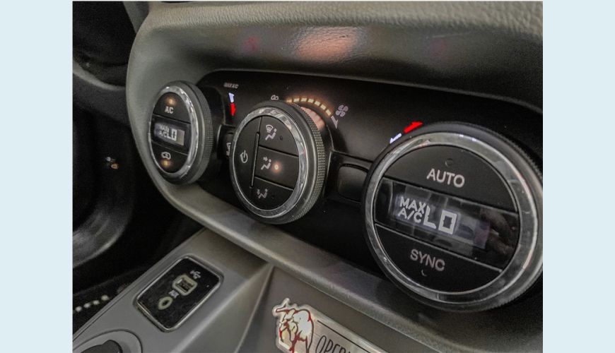 FIAT TORO 1.8 16V EVO FLEX FREEDOM AT6 - BRANCO - 2017 Foto 10 (Grande)