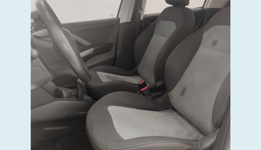 PEUGEOT 208 1.5 ACTIVE PACK 8V FLEX 4P MANUAL - N/D - 2014 Foto 10 (Grande)