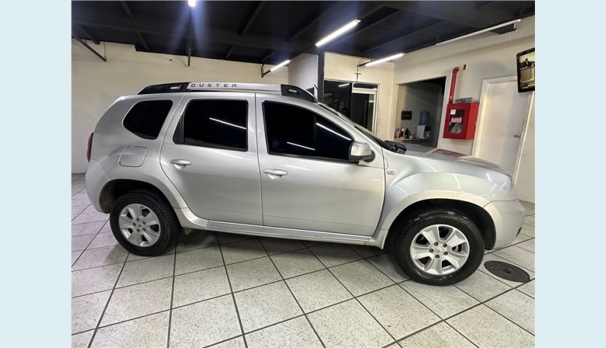 RENAULT DUSTER 2.0 DYNAMIQUE 4X2 16V FLEX 4P AUT. - N/D - 2016 Foto 10 (Grande)