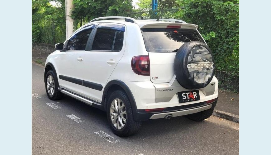 VOLKSWAGEN CROSSFOX GII - BRANCO - 2013 Foto 10 (Grande)