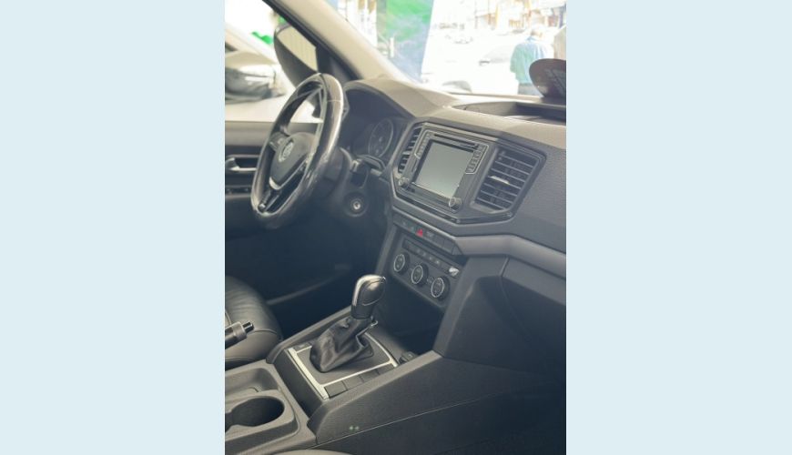 VOLKSWAGEN AMAROK 2.0 COMFORTLINE 4X4 CD 16V TURBO INTERCOOLER DIESEL 4P AUT. - CINZA - 2019 Foto 10 (Grande)