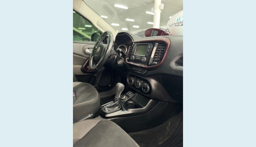 FIAT TORO 2.0 16V TURBO DIESEL FREEDOM 4WD AT9 - BRANCO - 2019 Foto 10 (Grande)