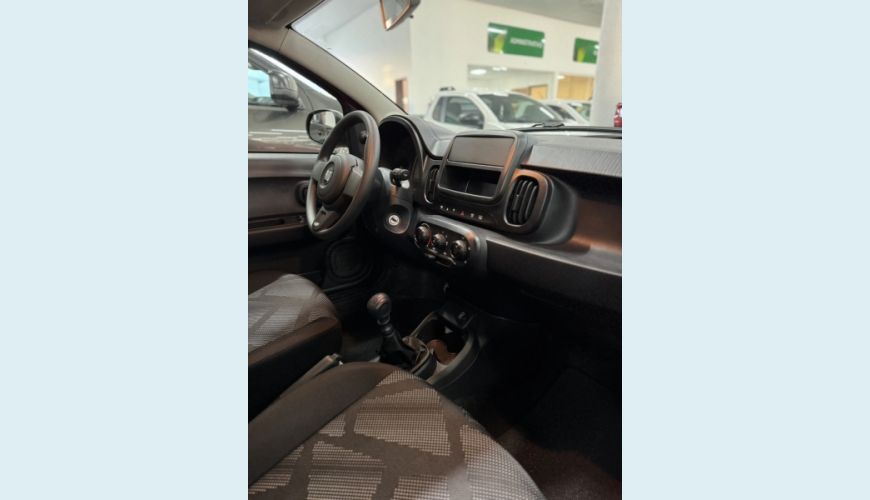 FIAT MOBI 1.0 EVO FLEX LIKE. MANUAL - VERMELHO - 2024 Foto 10 (Grande)