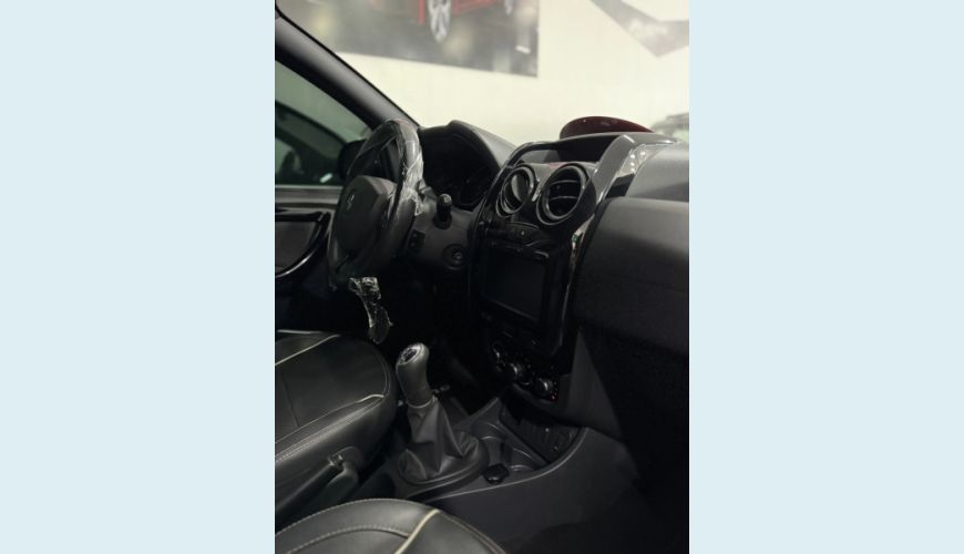 RENAULT DUSTER OROCH 1.6 16V SCE FLEX DYNAMIQUE MANUAL - BRANCO - 2022 Foto 10 (Grande)