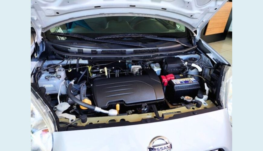 NISSAN MARCH 1.0 S 16V FLEX 4P MANUAL - PRATA - 2013 Foto 10 (Grande)