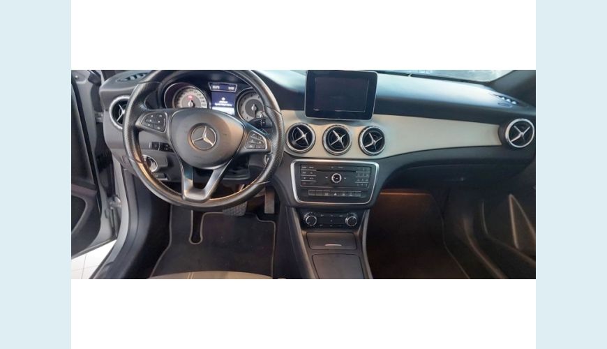MERCEDES-BENZ GLA 200 1.6 CGI ADVANCE 16V TURBO FLEX 4P AUT. - N/D - 2016 Foto 10 (Grande)