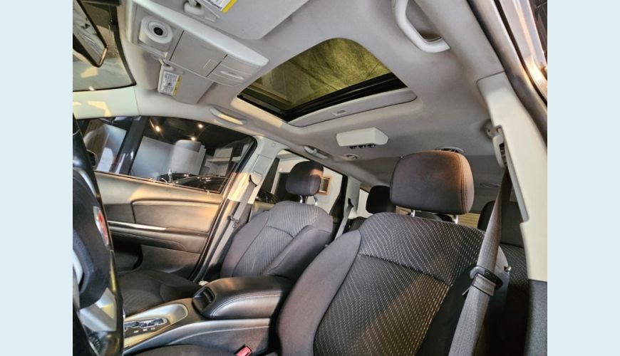 FIAT FREEMONT 2.4 PRECISION 16V 4P AUT. - N/D - 2012 Foto 10 (Grande)