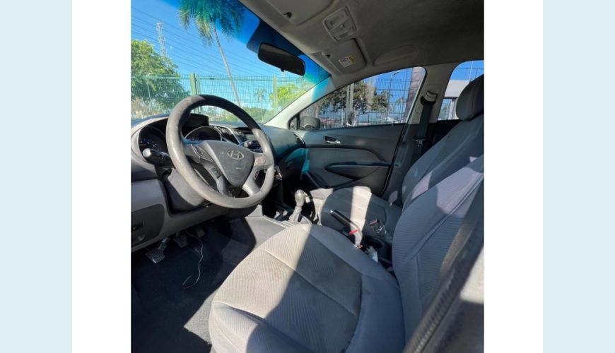 HYUNDAI HB 20 1.6 COMFORT 16V FLEX 4P MANUAL - N/D - 2015 Foto 10 (Grande)